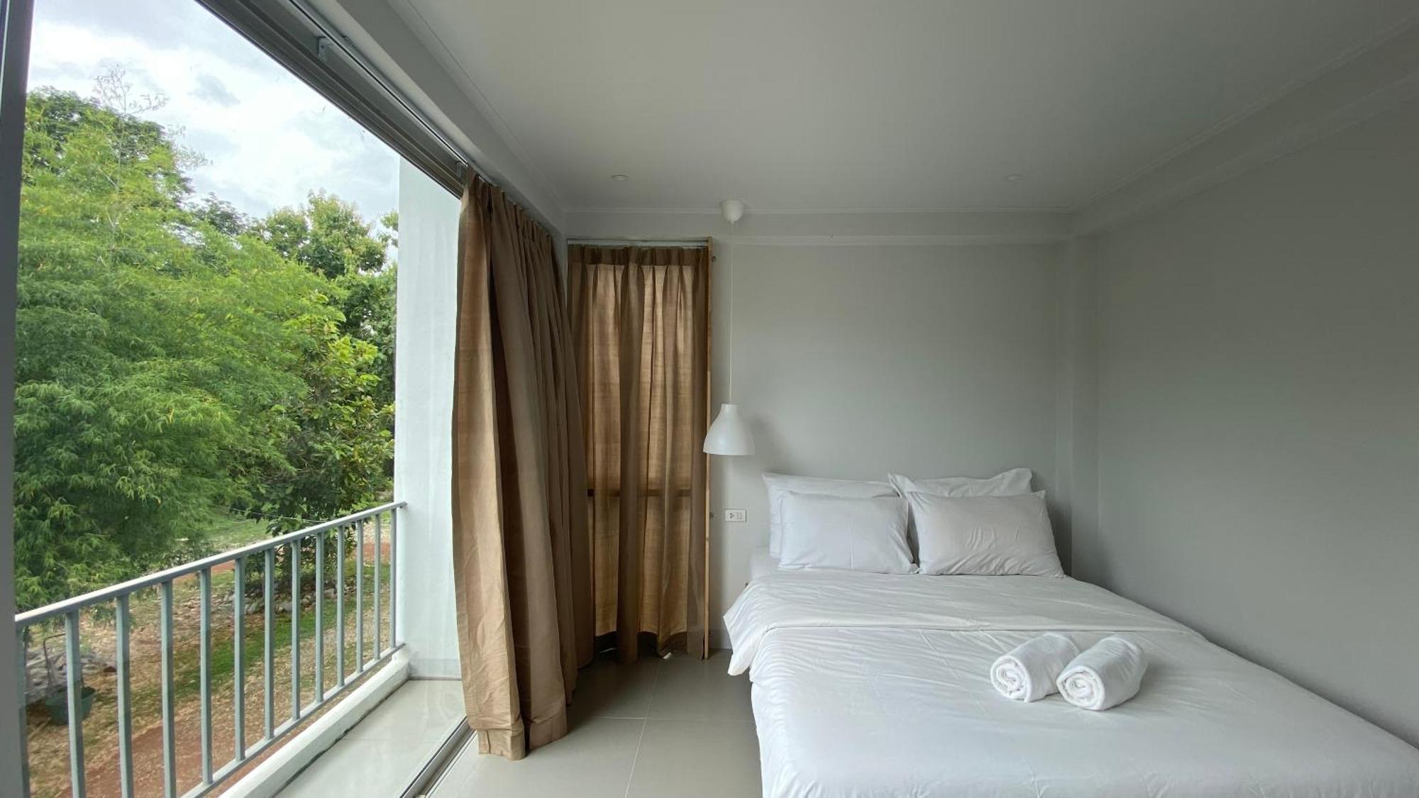 Baan Thammada Bed and Breakfast Nan Buitenkant foto